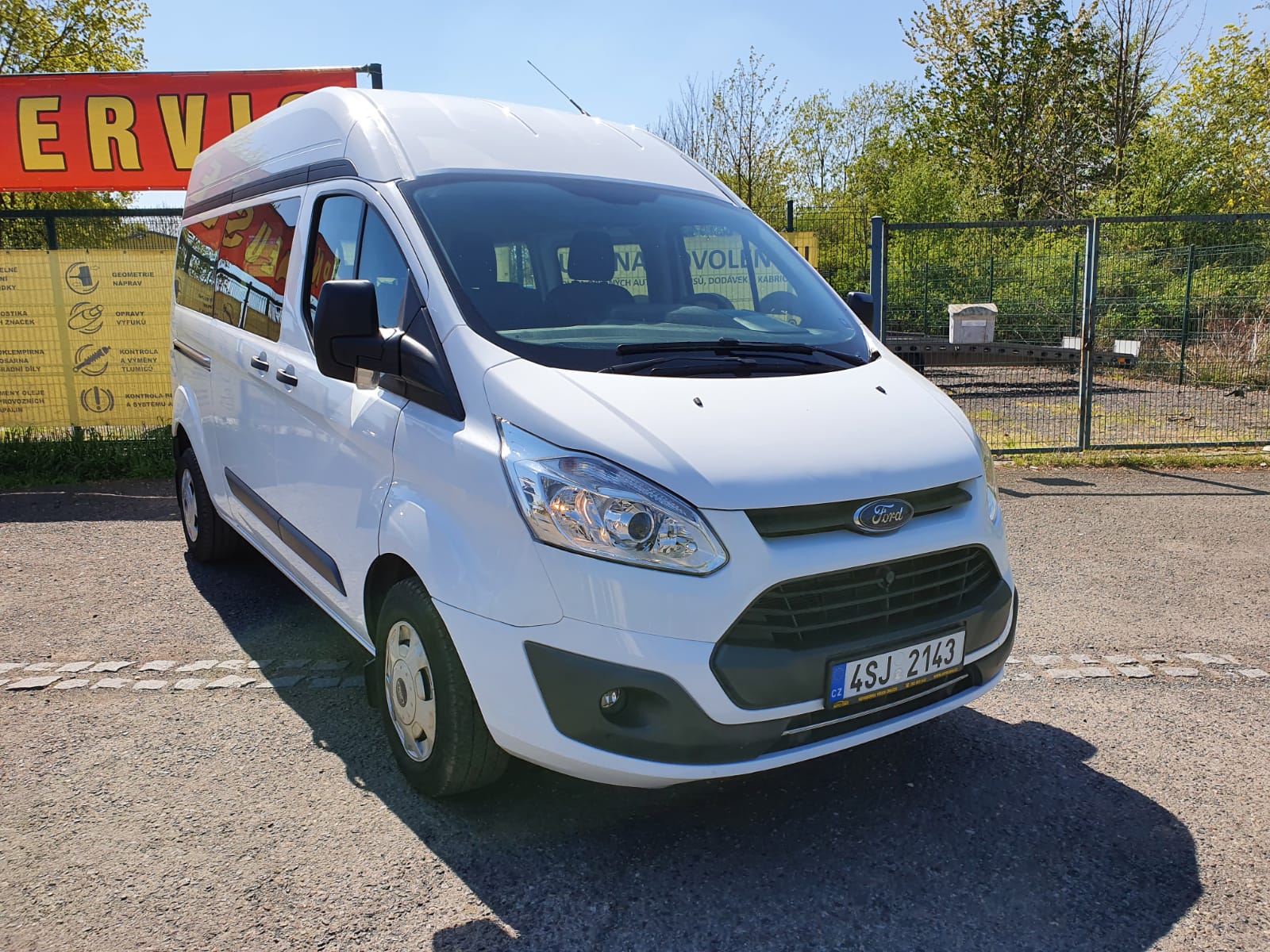 Ford transit v